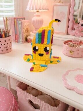Lego Dots Banana CharacterPen/ Pencil Holder Deal Decor Complete Retired Set
